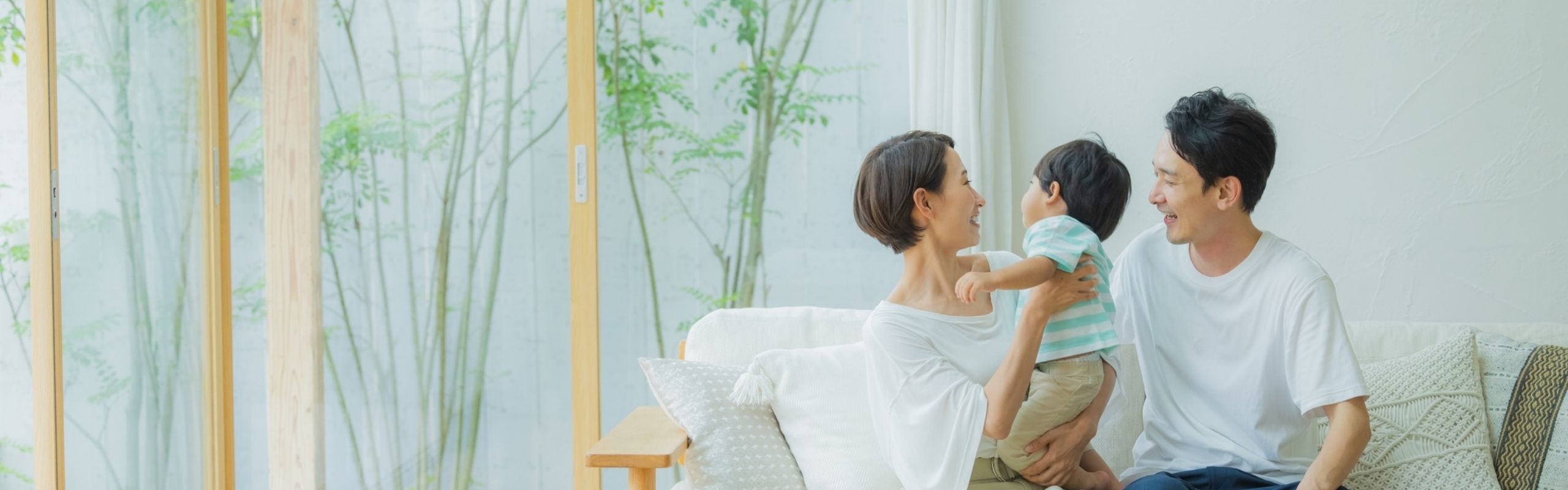 世帯年収1,000万円を超えると損をするの？生活レベルや賢い家計管理を解説。