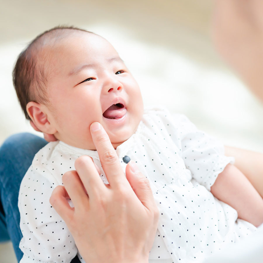 赤ちゃんが言葉を話すのはいつから？発語を促すかかわりを言語聴覚士が紹介。