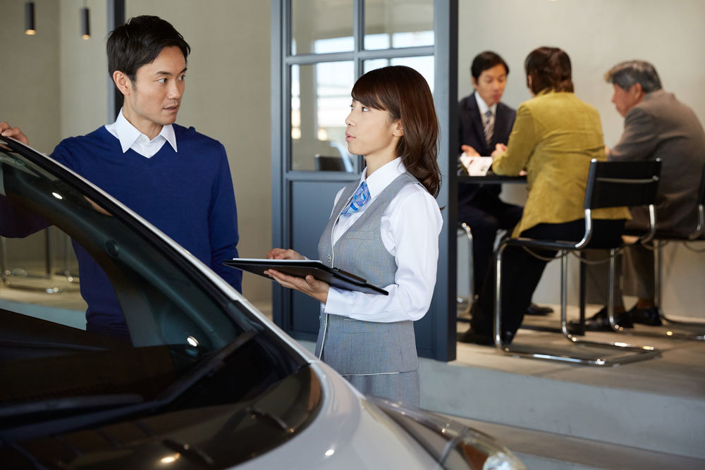 車を購入するときのローン派・現金一括払い派の割合は？