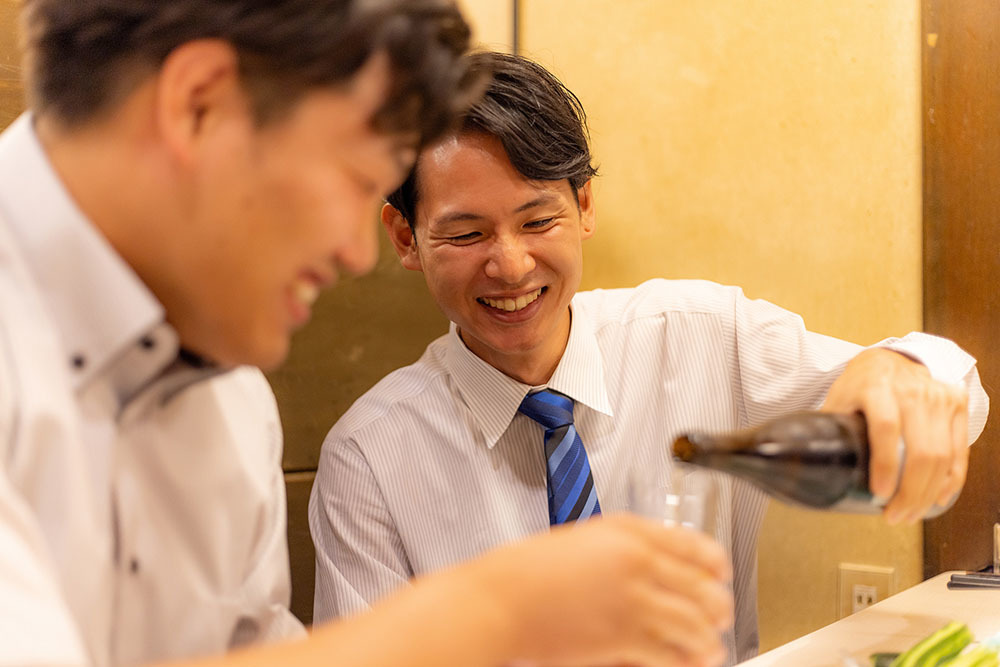 お酒を飲むと太る理由。