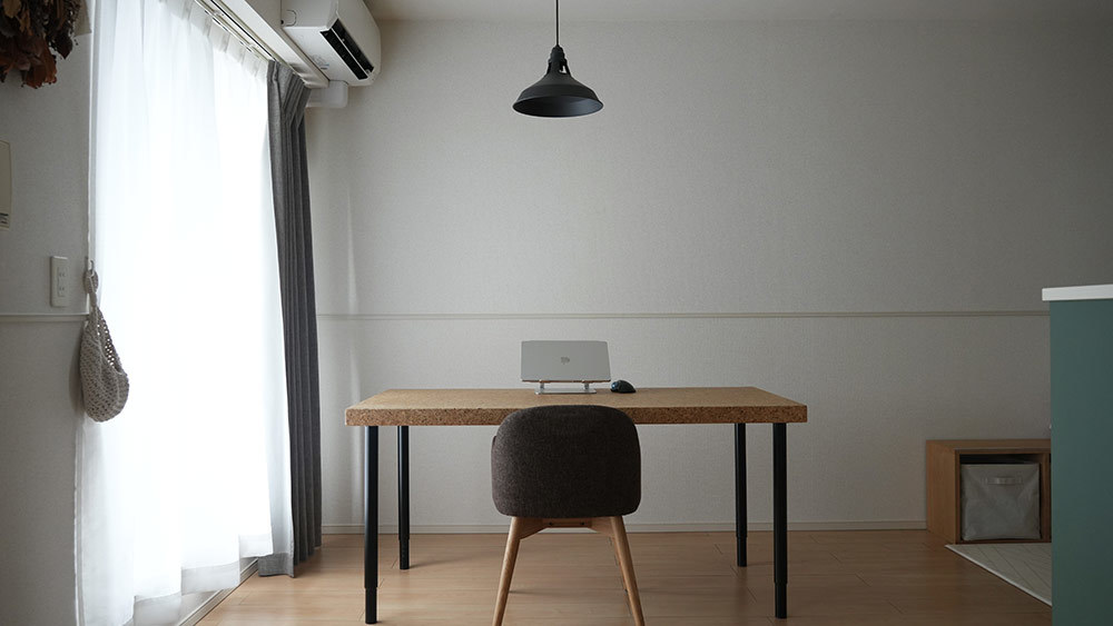 maiさんの自宅のテーブル（本人提供）