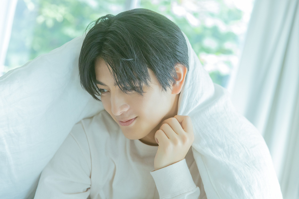 FUMIYAさんを見るハルさん。